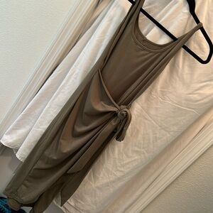 Green fitted dress with wrap